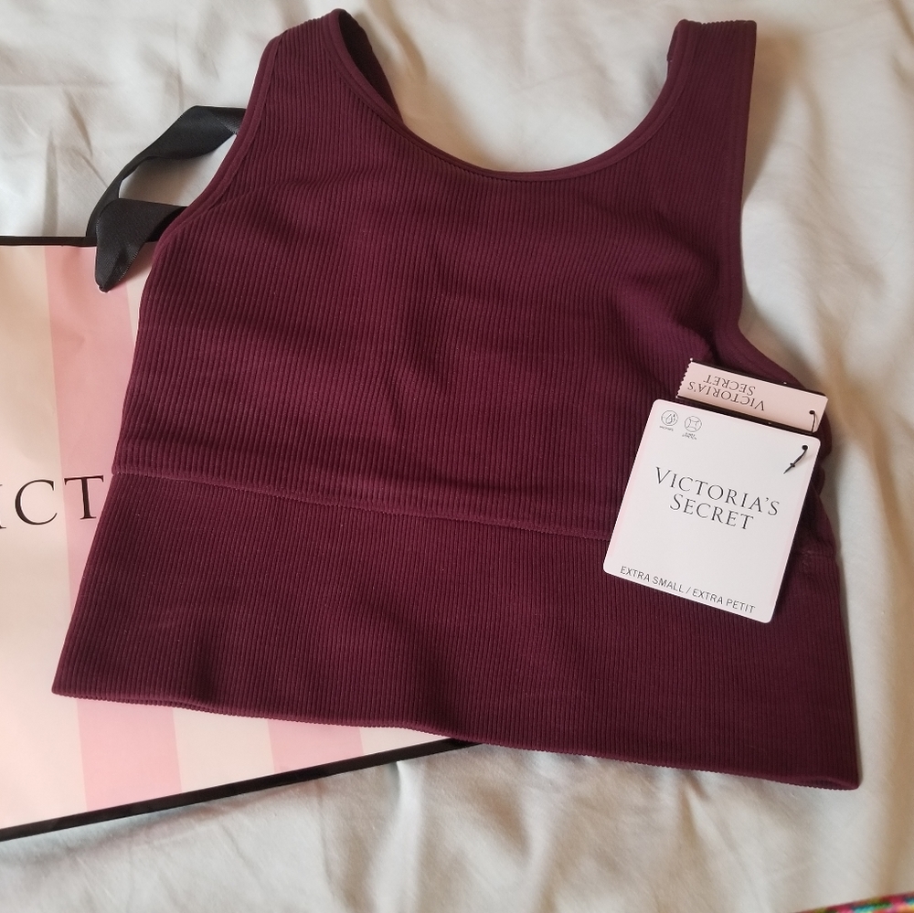 ⭐NWT XS VS sport top